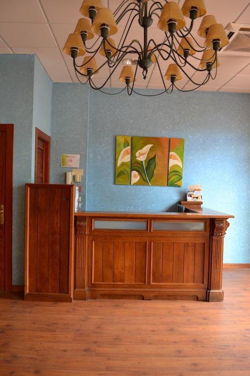 Hostal Quevedo León Kültér fotó
