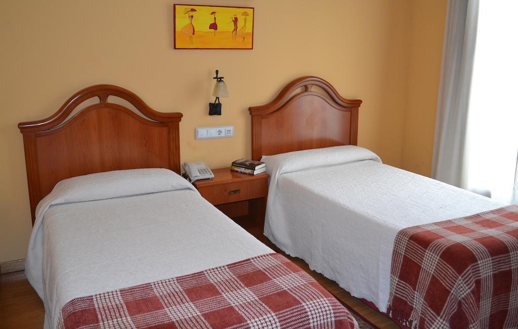 Hostal Quevedo León Szoba fotó