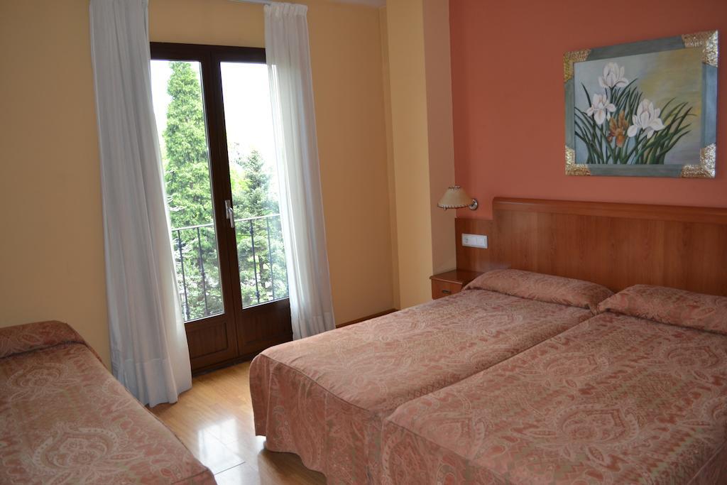 Hostal Quevedo León Szoba fotó
